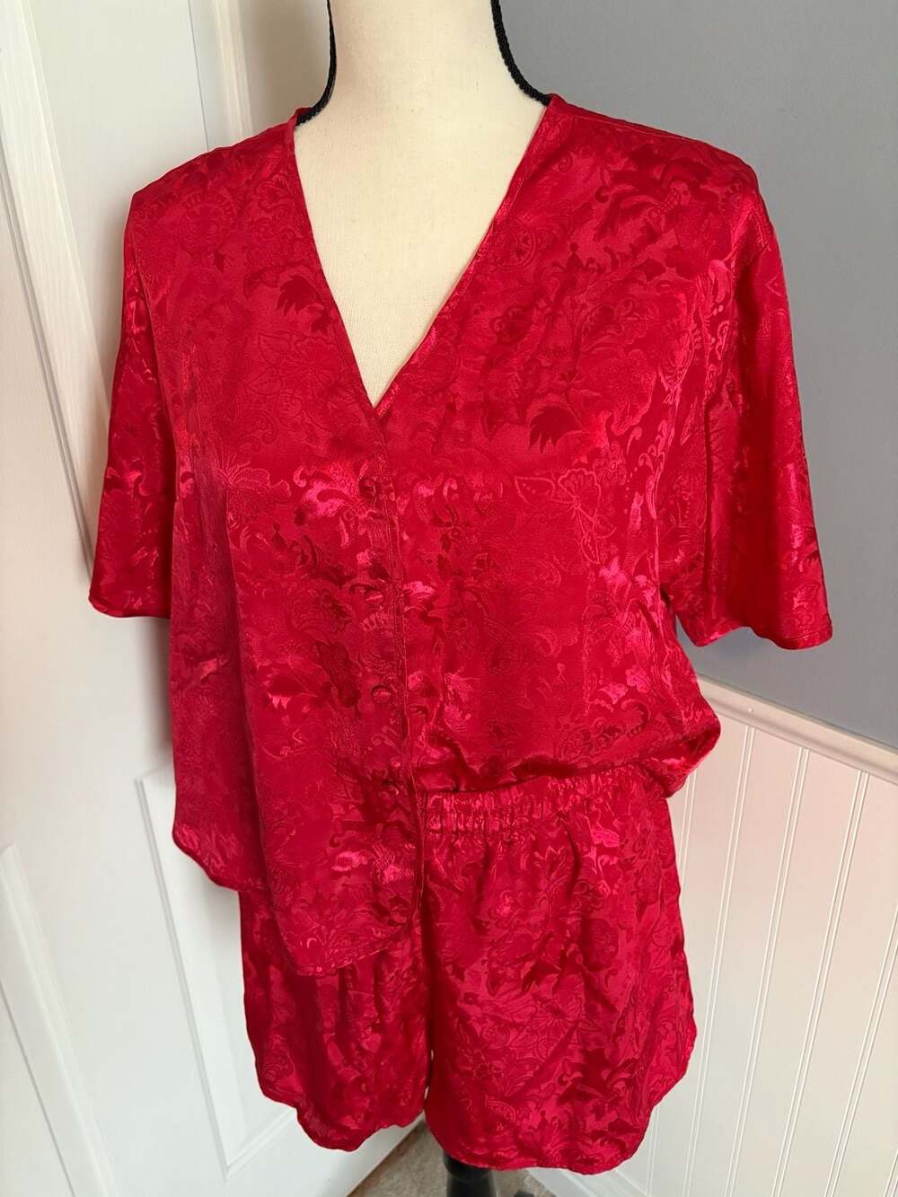 Vintage Victoria's Secret Red Floral Satin Pajama Set Gold Label
